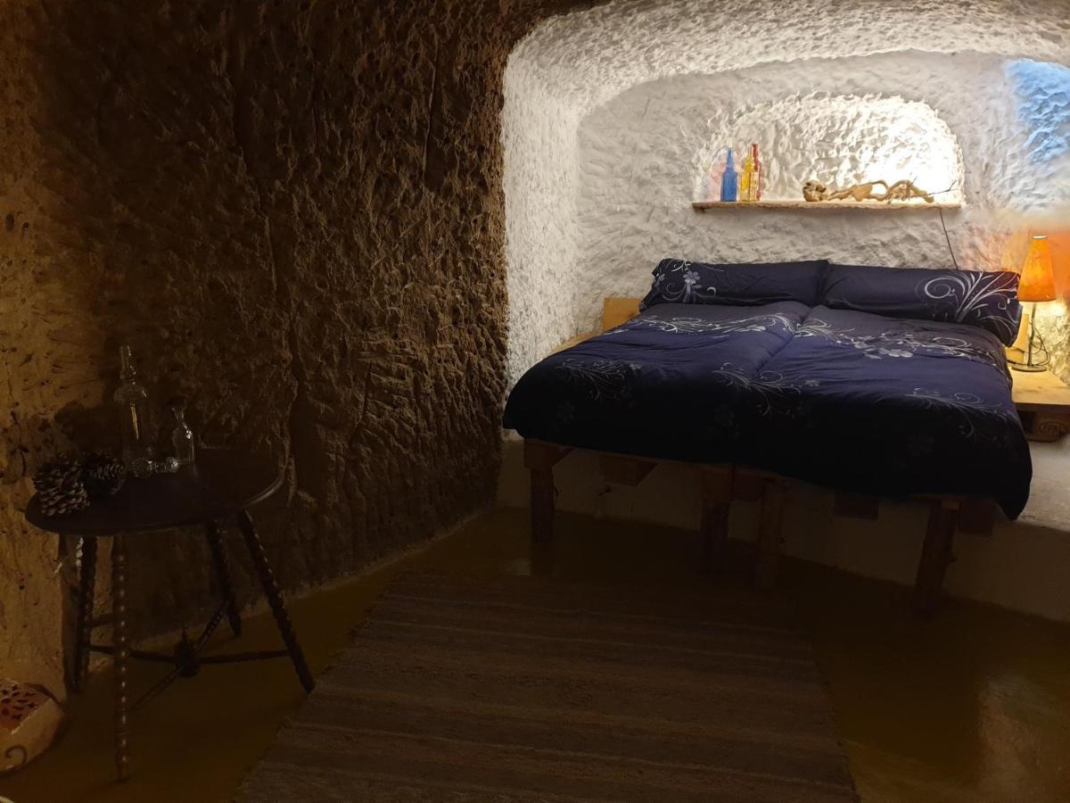 Creatively Designed Cavehouse With Jacuzzi Villa Gorafe Exterior photo
